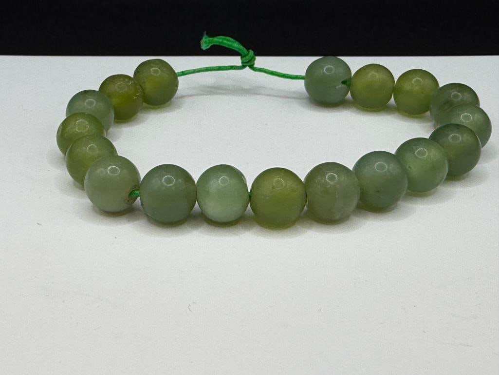 GREEN JADE BEAD BRACELET - 2