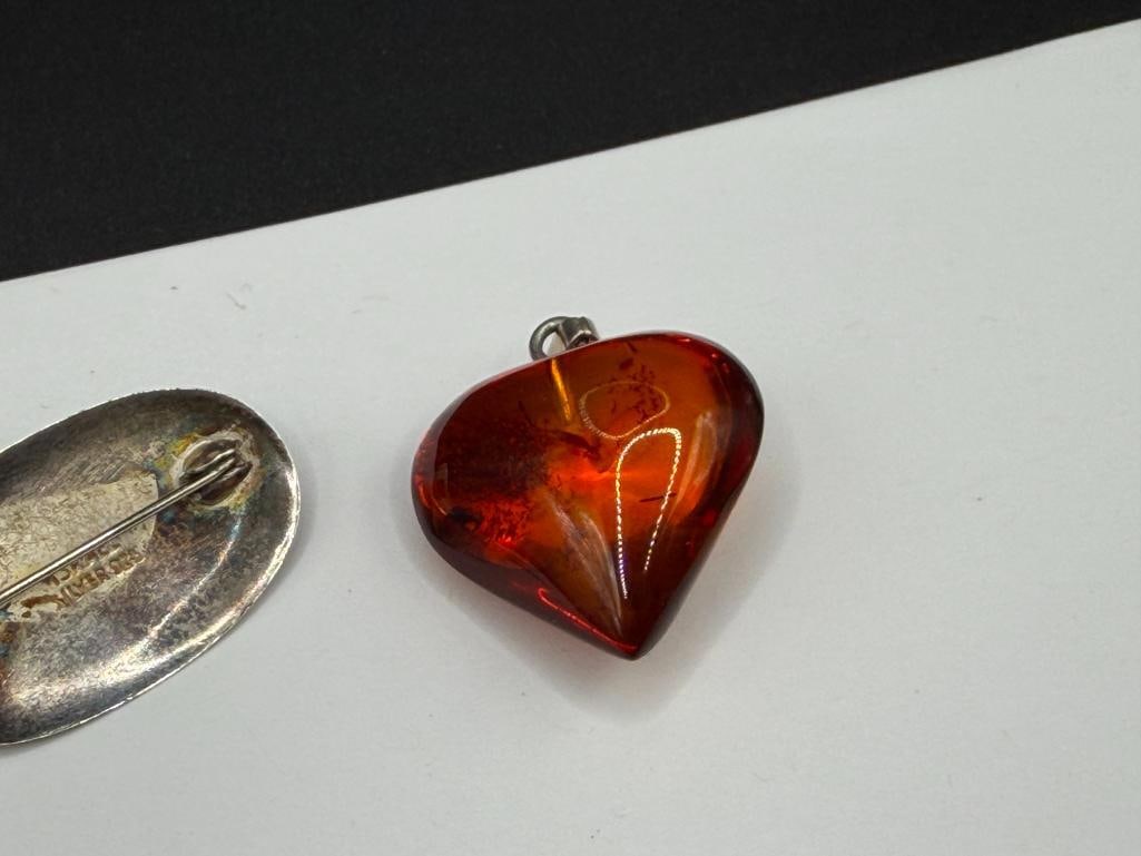 FOUR FASHION JEWELRY PENDANTS INCLUDING STERLING SILVER ISRAEL MADE PENDANT, AMBER, AND MORE - 4