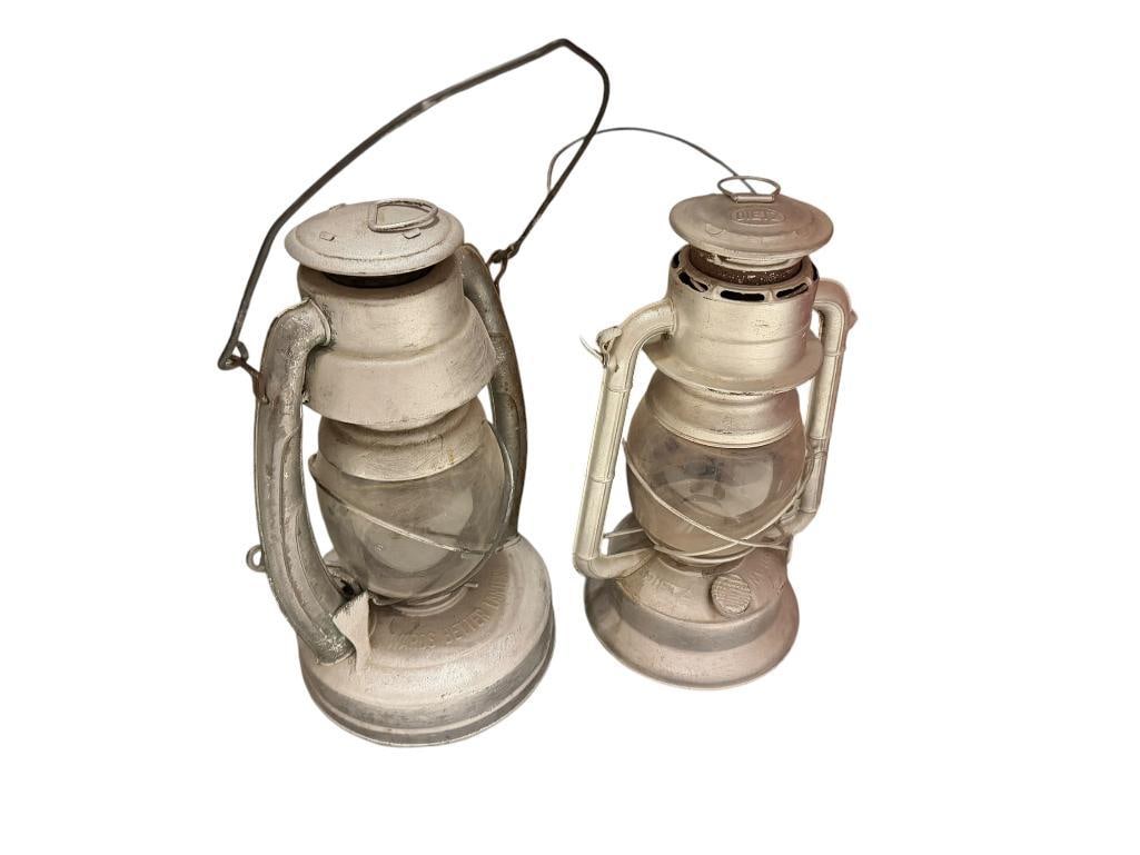 VINTAGE DIETZ LITTLE WIZARD AND WARDS BETTERN LANTERN KEROSENE RAILROAD LANTERS (1 of 12)