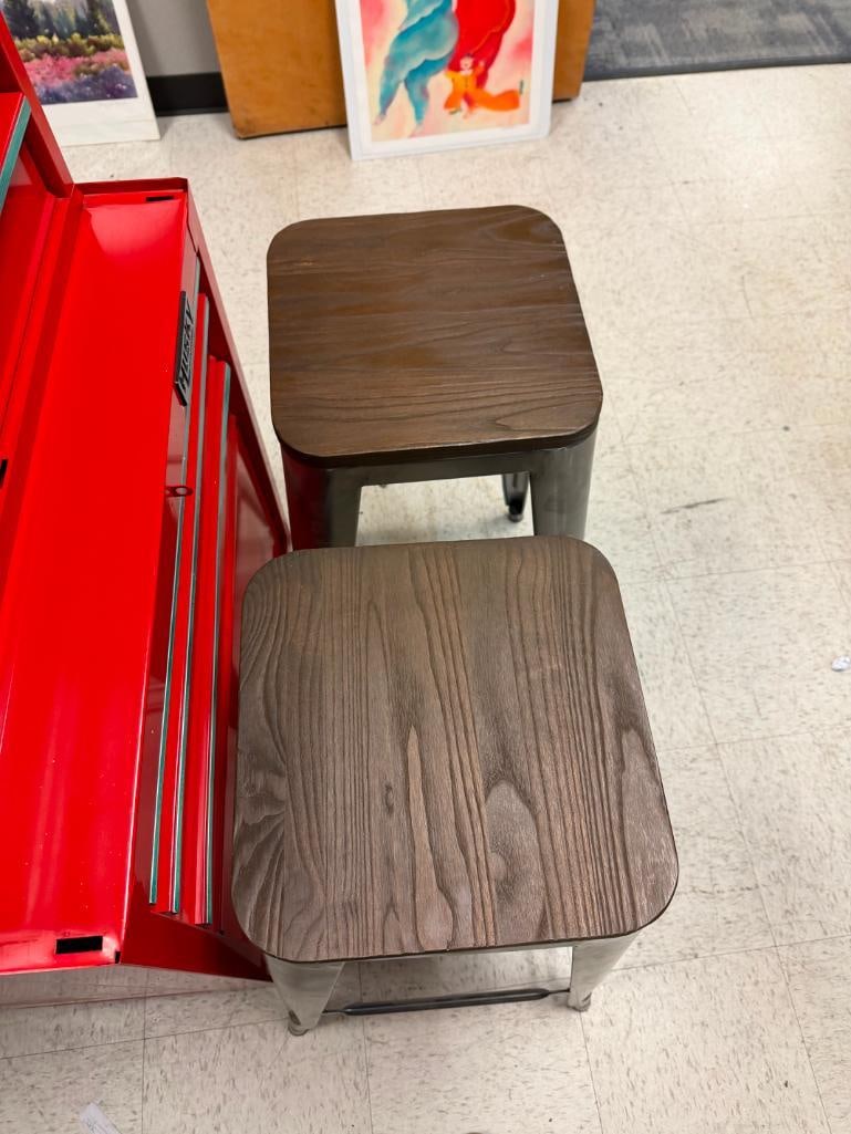 PAIR OF INDUSTRIAL STYLE SQUARE BAR STOOLS WITH METAL FRAMES AND WOOD SEATS - 5