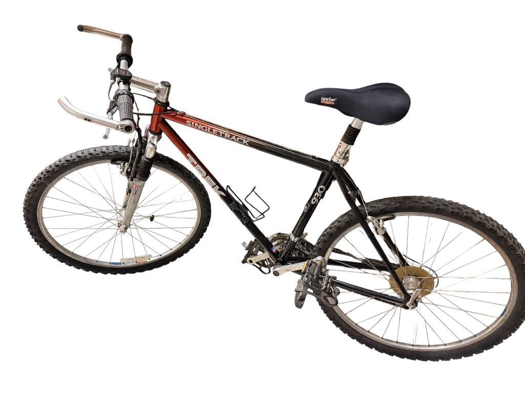 TREK SINGLETRACK 930 21 SPEED MOUNTAIN BIKE FROM THE 1990'S (1 of 12)