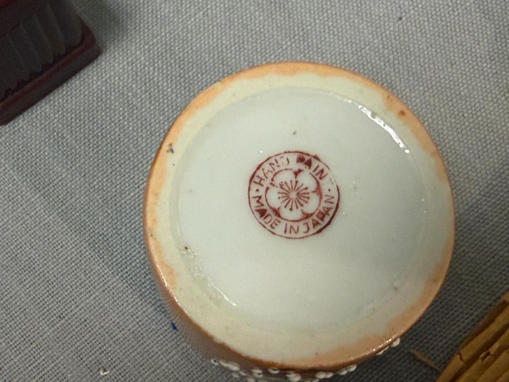 VINTAGE / MID-CENTURY SALT AND PEPPER SHAKER COLLECTION, PORCELAIN, CHINA, LUSTERWARE, HAND PAINTED - 10