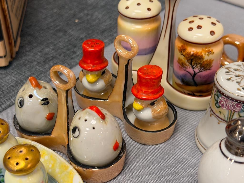 VINTAGE / MID-CENTURY SALT AND PEPPER SHAKER COLLECTION, PORCELAIN, CHINA, LUSTERWARE, HAND PAINTED - 6