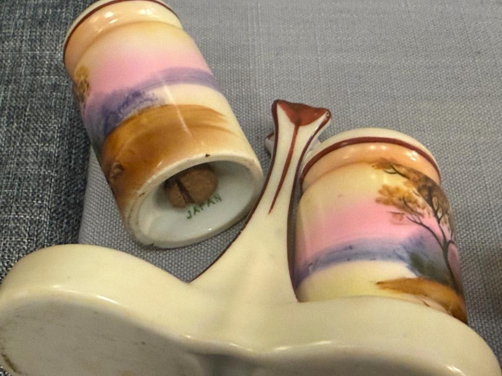 VINTAGE / MID-CENTURY SALT AND PEPPER SHAKER COLLECTION, PORCELAIN, CHINA, LUSTERWARE, HAND PAINTED - 7