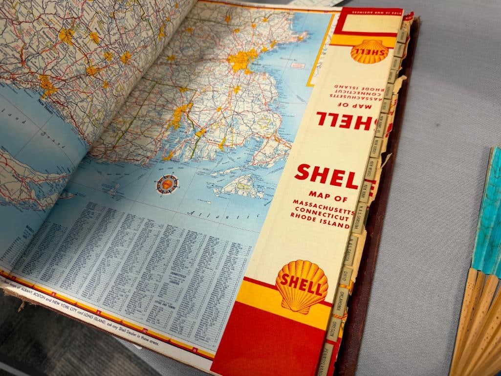 1957 VINTAGE SHELL OIL CO. BOUND SERVICE STATION ROAD MAPS OF THE UNITED STATES - 11