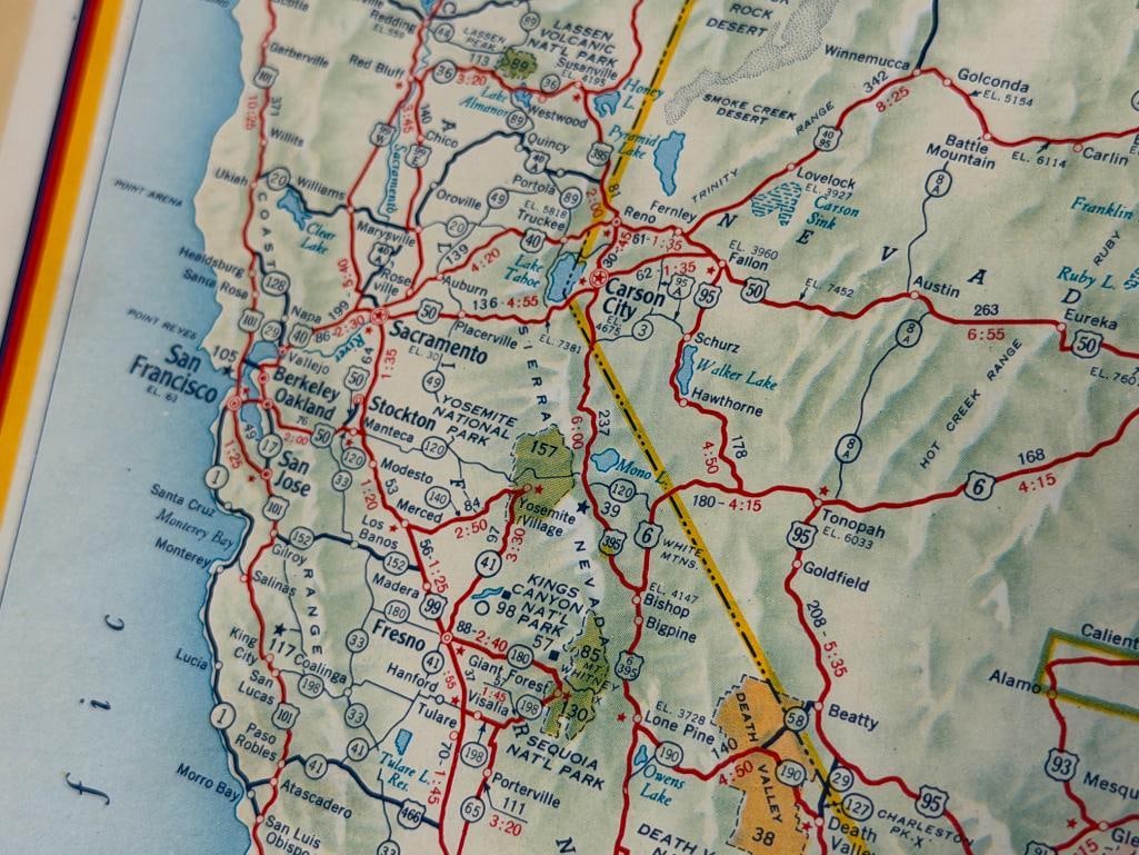 1957 VINTAGE SHELL OIL CO. BOUND SERVICE STATION ROAD MAPS OF THE UNITED STATES - 16