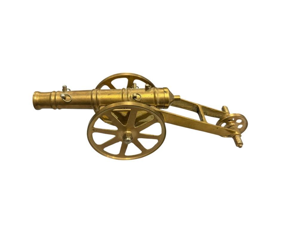SOLID BRASS DECORATIVE SIGNAL CANON (1 of 8)