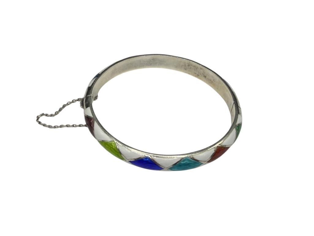 VINTAGE ENAMELED STERLING SILVER BANGLE BRACELET FEATURING HARLEQUIN DESIGN: VIBRANT ENAMELED DESIGN, MARKED "S+F" BY DESIGNER 2 1/2", 16.00 GRAMS