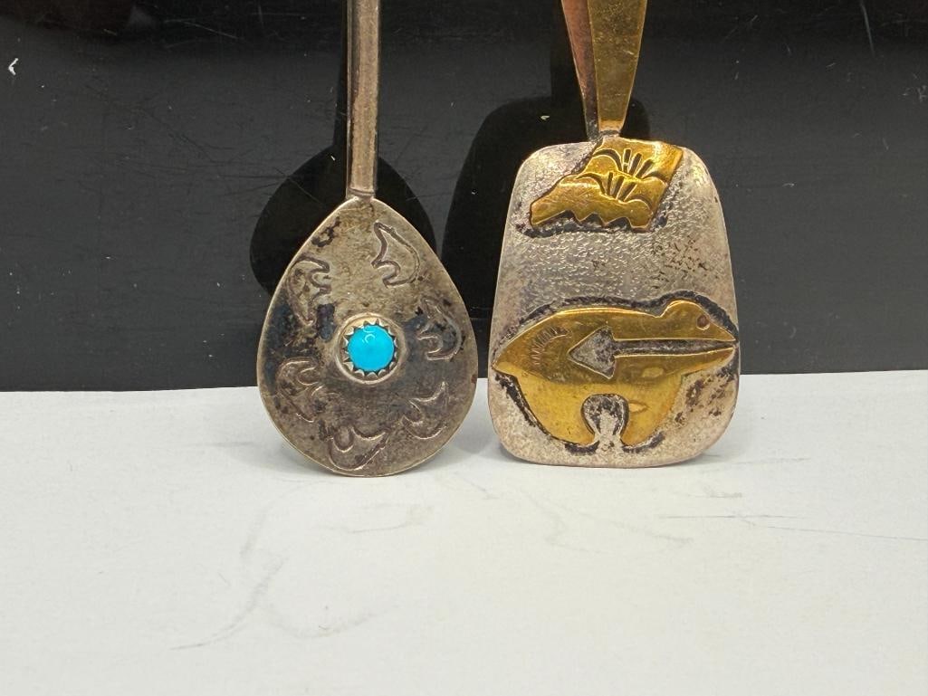 TWO NATIVE AMERICAN STERLING SILVER BEAR FETISH PENDANTS INCLUDING ONE WITH TURQUOISE - 2