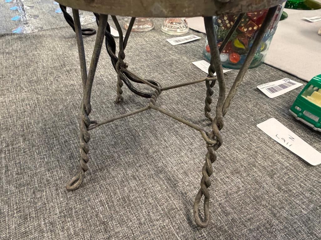 FOUR VINTAGE DOLL FURNITURE CHAIRS CAST IRON CHAIR, BENT WIRE STOOL, SODA PARLOR CHAIR AND STOOL - 6