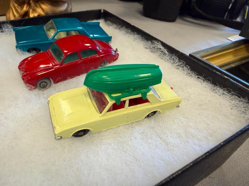 VINTAGE LESNEY / MATCHBOX DIE-CAST TOY CARS MADE IN ENGLAND - 16