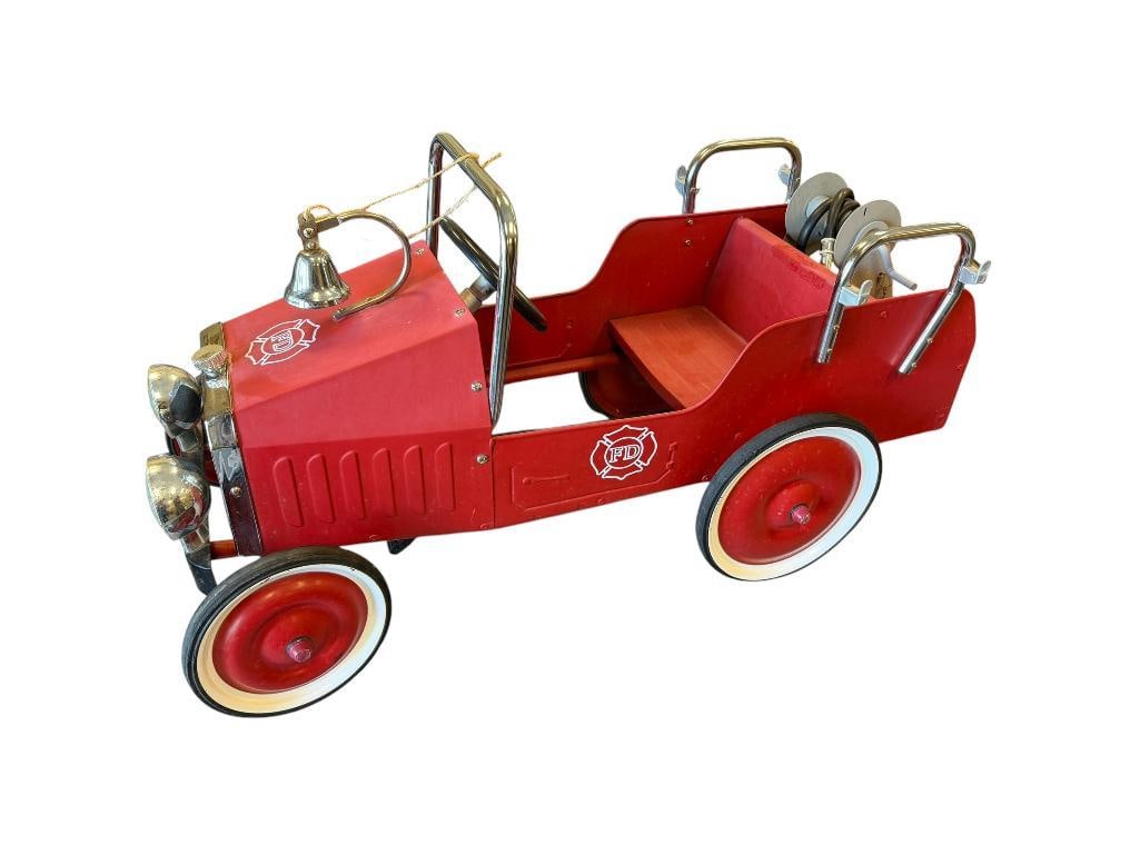 CHILDREN'S FIRE TRUCK PEDAL CAR STEEL BODY (1 of 19)