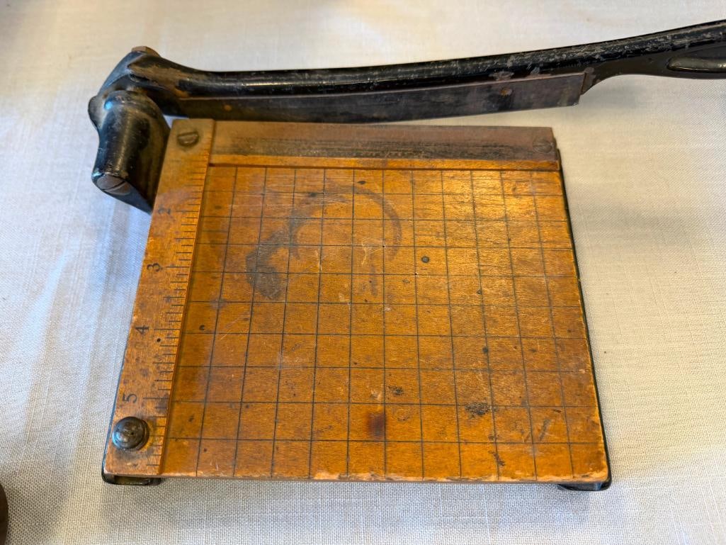 VINTAGE EASTMAN KODAK NO. 1 GUILLOTINE FILM SLICER / TRIMMER WOOD AND CAST IRON - 3