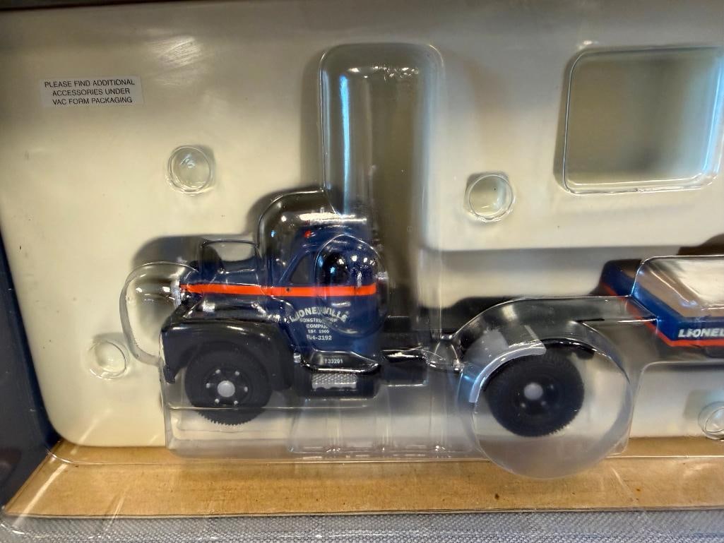 CORGI LIONELVILLE 1/50 DIE-CAST MACK B LOWBOY WITH LUFFING SHOVEL LIMITED EDITION - 5