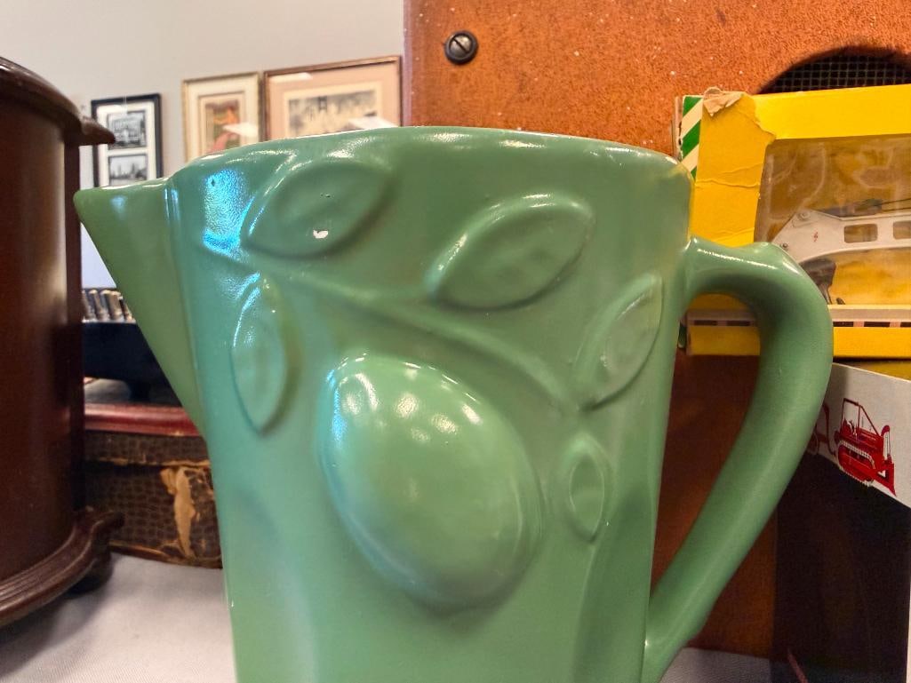 U.S.A. CALIFORNIA MID-CENTURY POTTERY GREEN GLAZED PITCHER - 3
