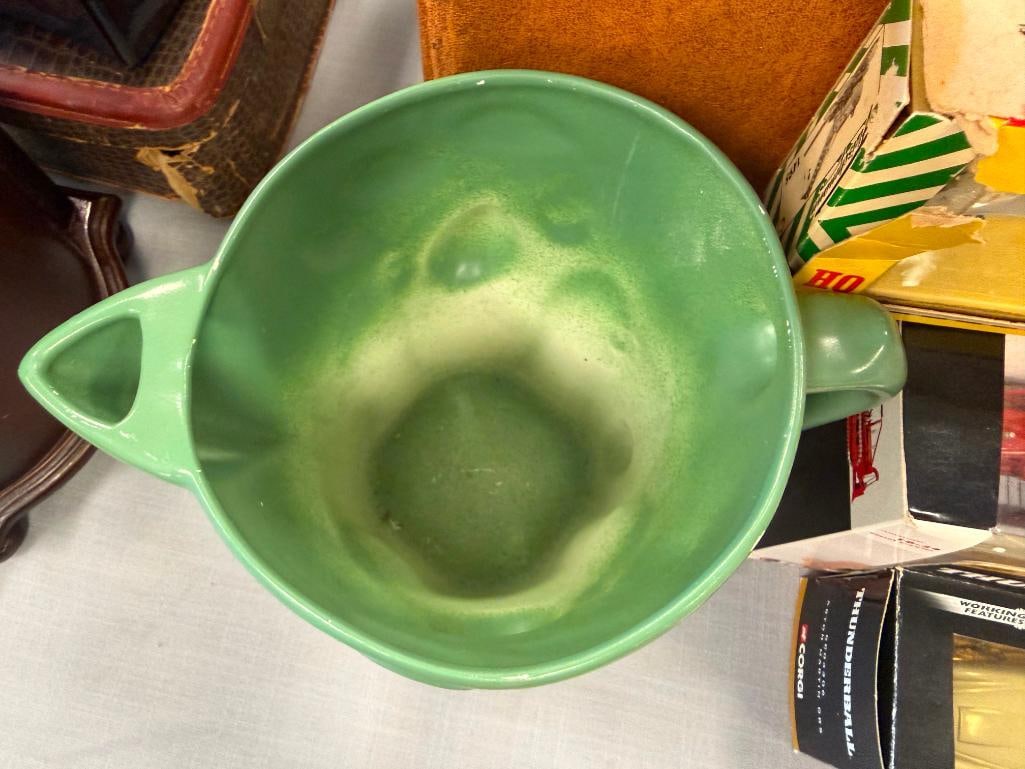 U.S.A. CALIFORNIA MID-CENTURY POTTERY GREEN GLAZED PITCHER - 4
