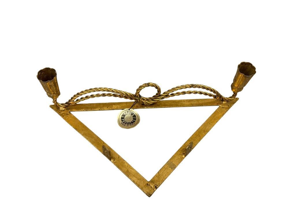 PAUL'S PRODUCTS GILT DECORATED METAL CORNER SHELF WITH TASSEL DESIGN (1 of 9)