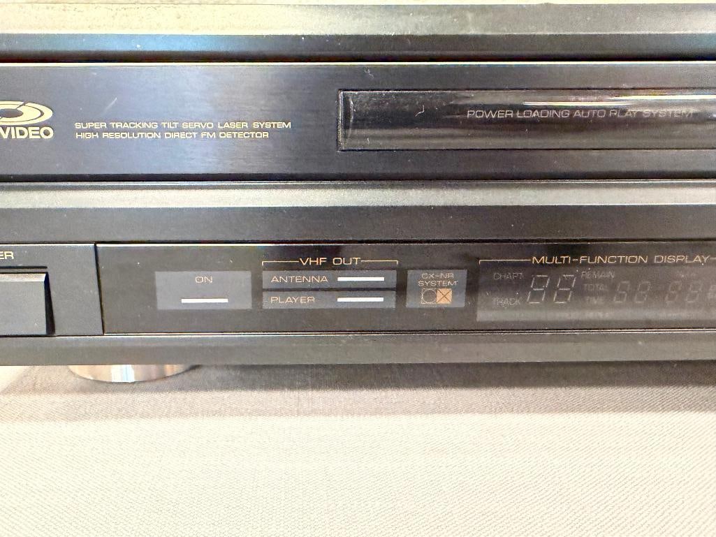 YAMAHA COMBINATION PLAYER MODEL CDV-1000 - 5
