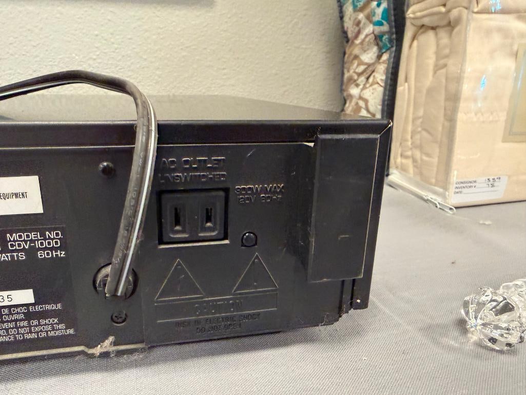 YAMAHA COMBINATION PLAYER MODEL CDV-1000 - 8