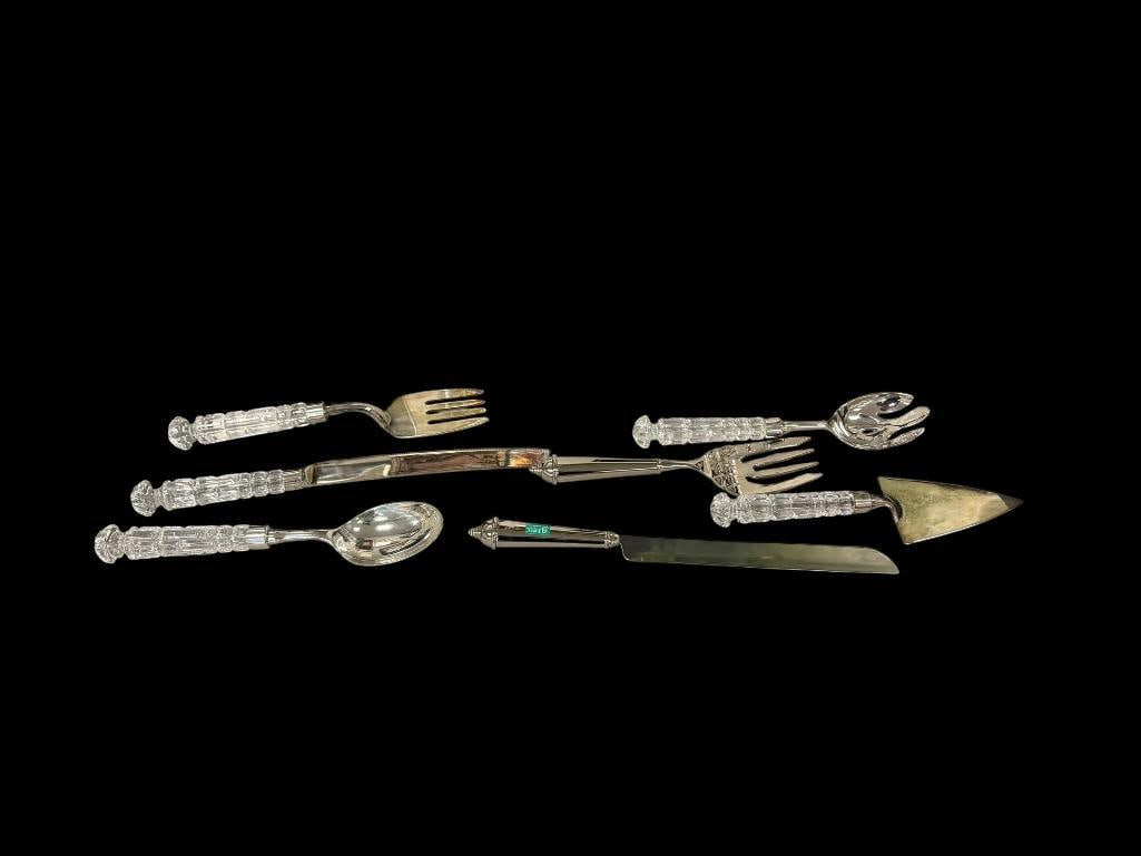 SHANNON CRYSTAL BY GODINGER 5-PIECE CATRINA SERVING SET AND TOWLE SILVER PLATE DERVING SET (1 of 19)