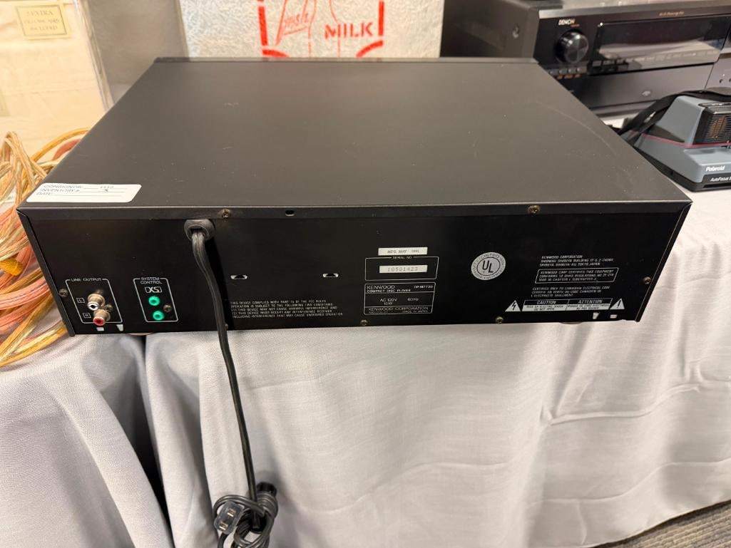 YAMAHA MULTIPLE COMPACT DISC PLAYER DP-M7730 - 11