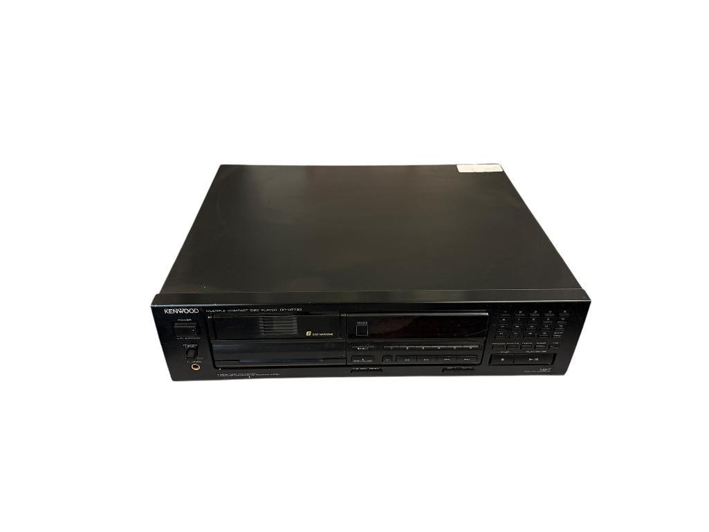 YAMAHA MULTIPLE COMPACT DISC PLAYER DP-M7730 (1 of 14)