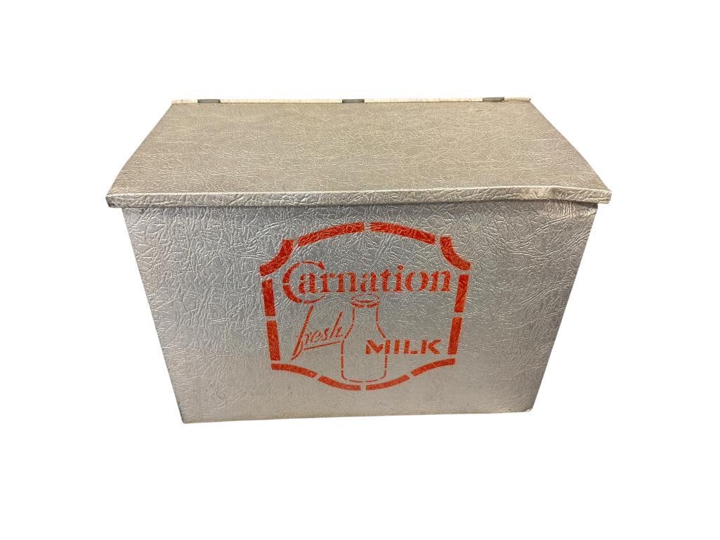 VINTAGE CARNATION MILK DAIRY COOLER BOX MUCKLE MFG. CO. (1 of 7)