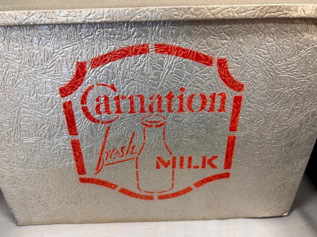 VINTAGE CARNATION MILK DAIRY COOLER BOX MUCKLE MFG. CO. - 3