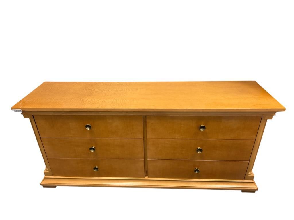 DREXEL HERITAGE MAPLE SIX DRAWER DRESSER: WITH ORIGINAL BRASS KNOBS, MANUFACTURE LABEL PRESENT, IN GOOD CONDITION 70" X 19" X 31"