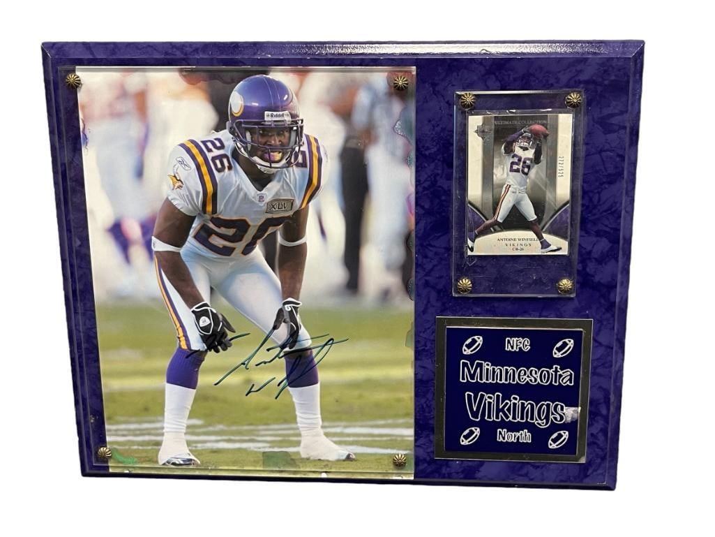 ANTOINE WINFIELD AUTOGRAPHED MINNESOTA VIKINGS NFL SPORTS PLAQUE: ANTOINE WINFIELD IS A FORMER PROFESSIONAL FOOTBALL PLAYER WHO PLAYED FOR 14 SEASONS, 1999 FIRST ROUND DRAFT, PLAQUE INCLUDES ENGRAVED NAME PLATE AND SPORT CARDS, PHOTOGRAPH SHOWS WATER DAMAGE