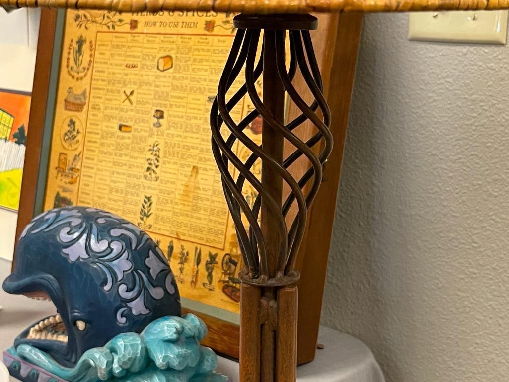 DECORATIVE RUSTIC 3-LEGGED FLOOR LAMP WITH WICKER SHADE - 3