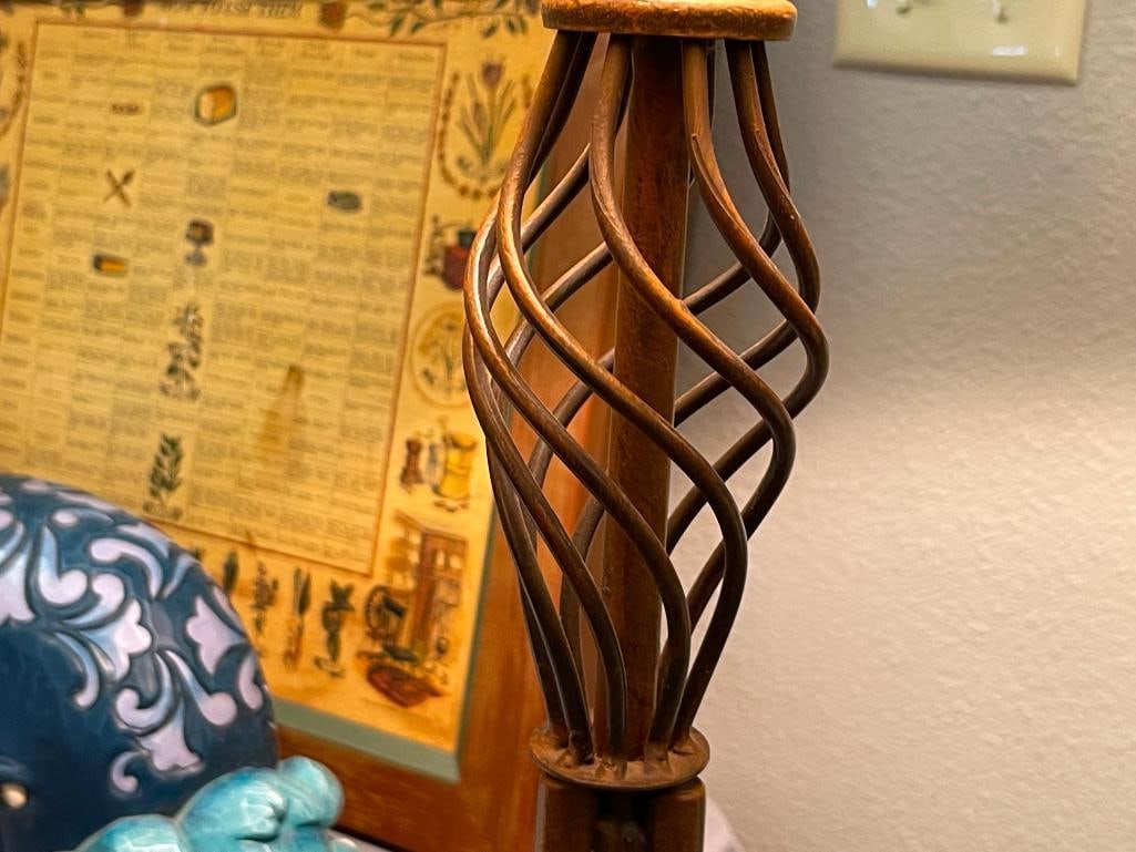 DECORATIVE RUSTIC 3-LEGGED FLOOR LAMP WITH WICKER SHADE - 5
