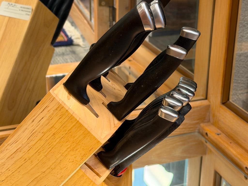 FARBERWARE KITCHEN KNIVE SET WITH KNIFE BLOCK 14 PIECE SET - 2