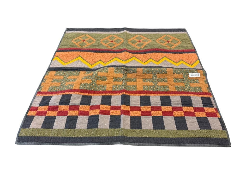 PASEO ROAD SOLACE SOUTHWESTERN DESIGN QUILT (1 of 6)
