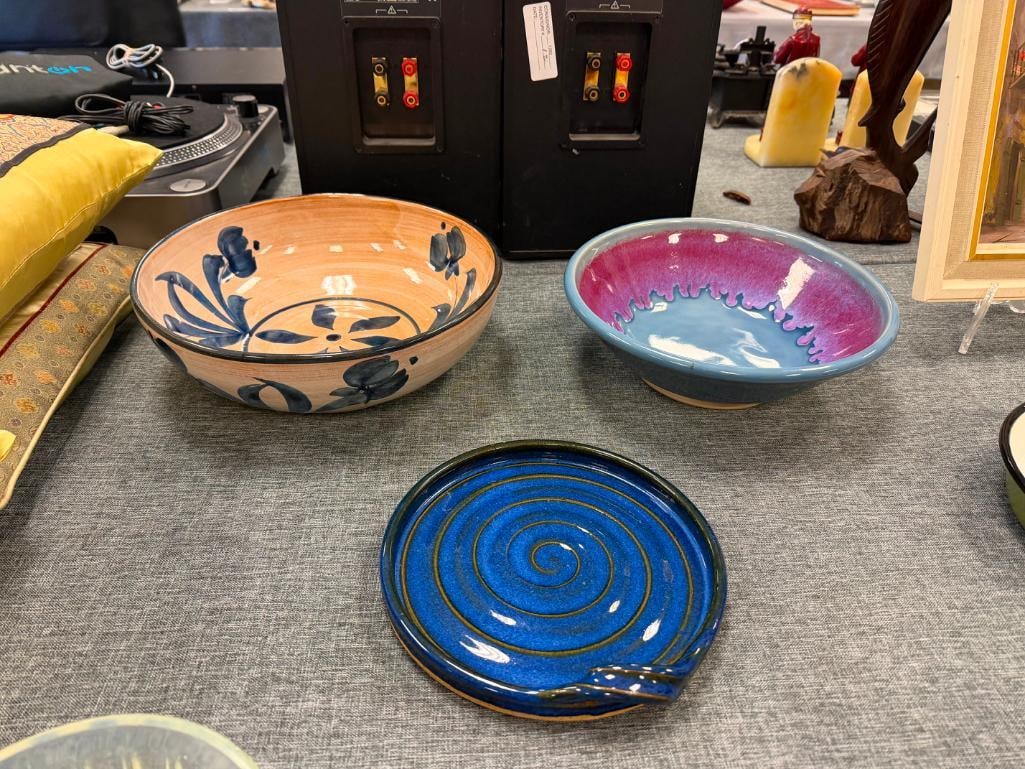 ASSORTED POTTERY DISHES FROM LOCAL POTTER JOE WINTER, VINTAGE CERASARDA ITALIAN BOWL AND HUNT DISH - 2