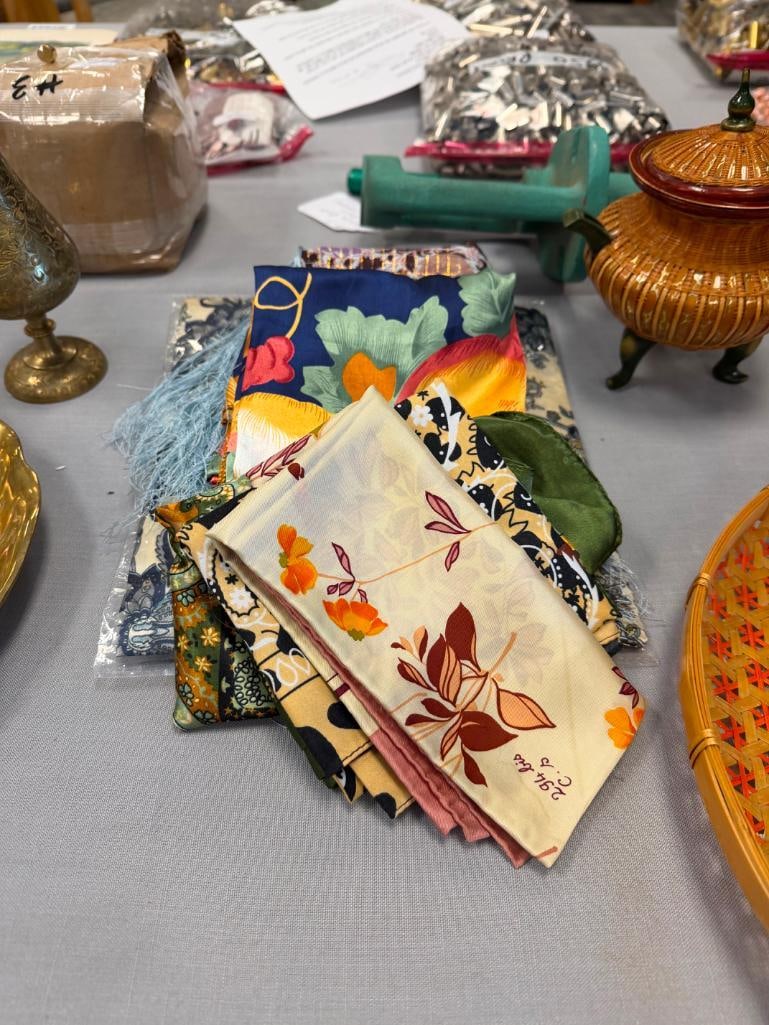 SIX WOMAN SILK SCARVES - 3