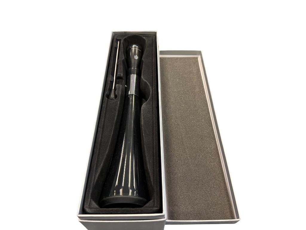 BROOKSTONE ELECTRIC WINE AERATOR LIKE-NEW WITH BOX: 14" H