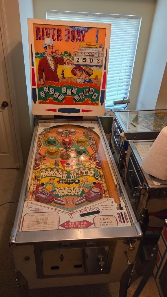 VINTAGE 1965 RIVER BOAT PINBALL MACHINE (1 of 9)