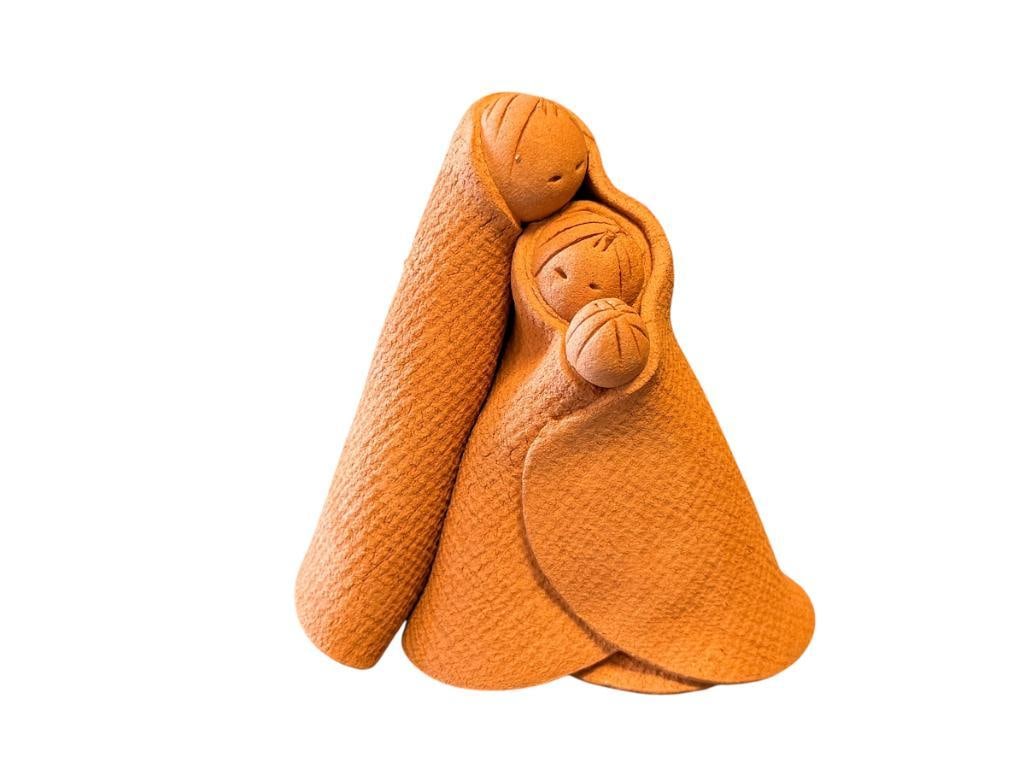 SIGNED TERRACOTTA POTTERY SMALL FIGURINE OF THREE FIGURES WRAPPED IN A BLANKET HAND CRAFTED (1 of 6)