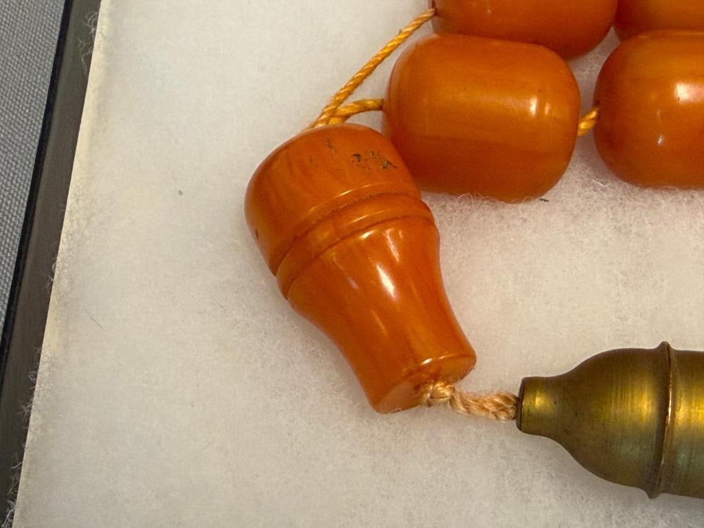 VINTAGE NATURAL BUTTERSCOTCH AMBER LARGE BEADED NECKLACE - 7