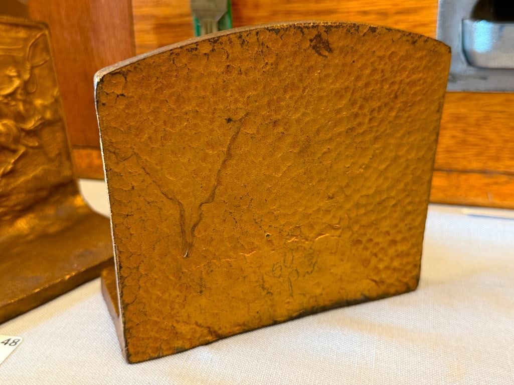 ANTIQUE HEAVY GILT CAST IRON WESTERN / COWBOY RELIEF BOOKENDS POSSIBLY HUBLEY CIRCA 1920'S - 5