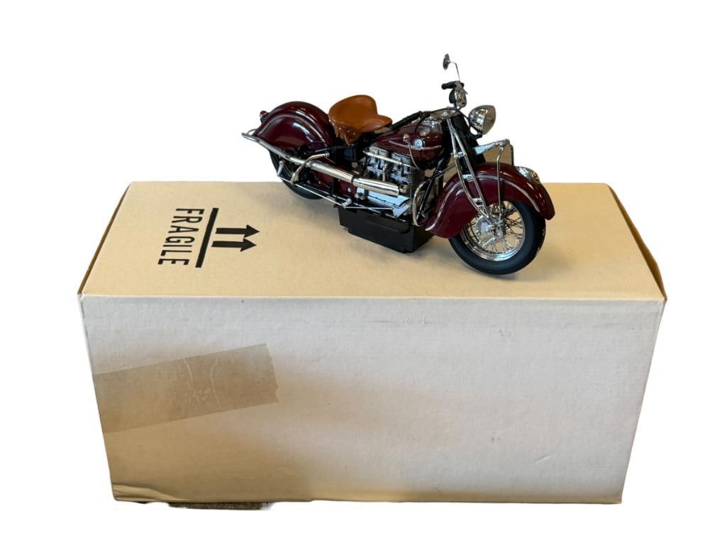 1/10 DIE-CAST MODEL BY THE FRANKLIN MINT OF A 1942 INDIAN MOTORCYCLE MODEL 442 (1 of 8)