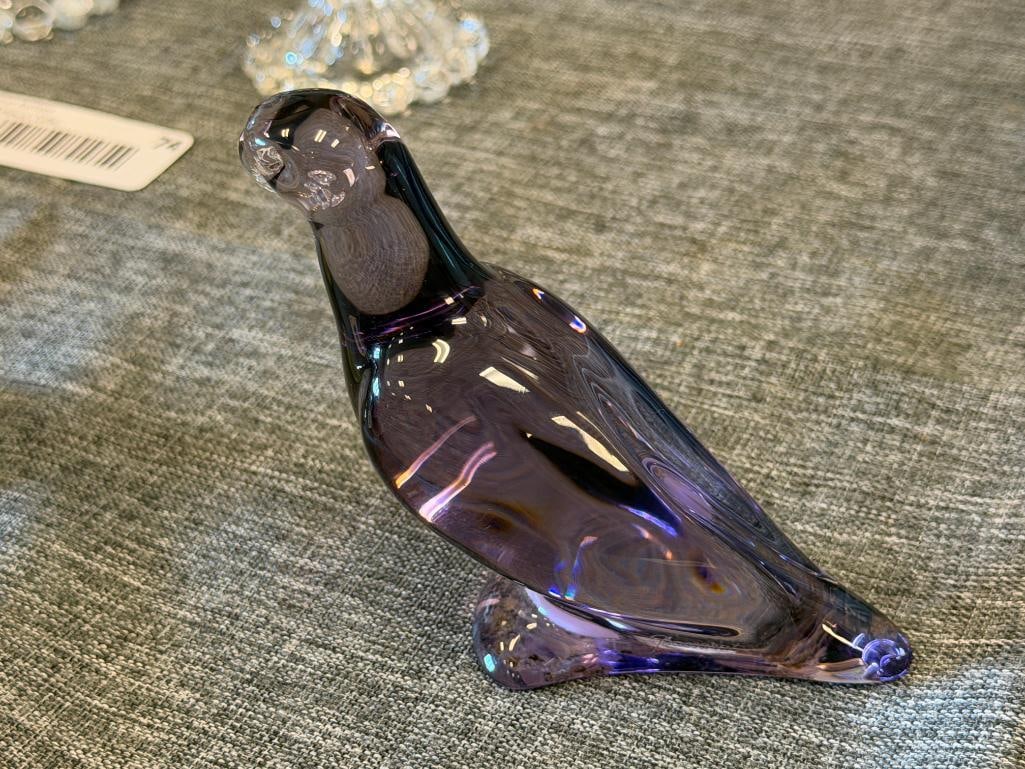 BACCARAT FINE FRENCH AMETHYST CRYSTAL PARROT PAPERWEIGHT / HAND COOLER RETIRED - 3