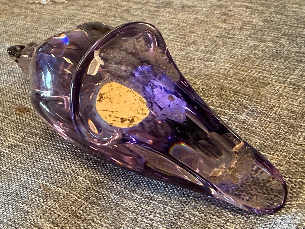 BACCARAT FINE FRENCH AMETHYST CRYSTAL PARROT PAPERWEIGHT / HAND COOLER RETIRED - 5