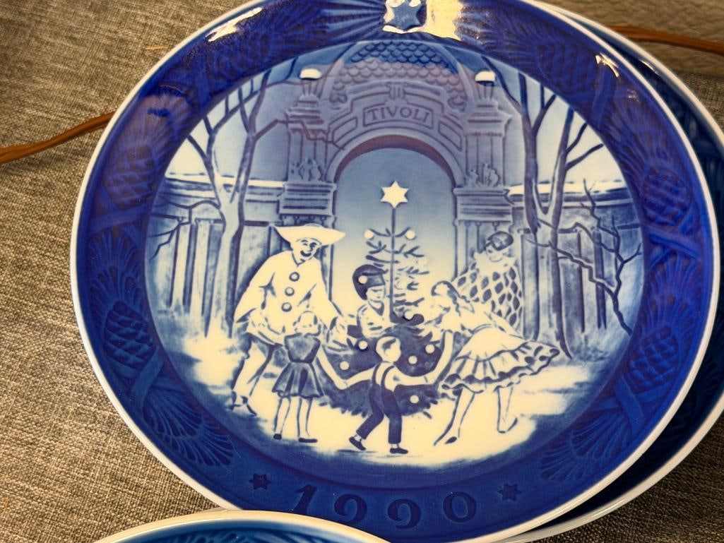 ROYAL COPENHAGEN BLUE AND WHITE PORCELAIN HOLIDAY ANNUAL PLATES MADE IN DENMARK - 10