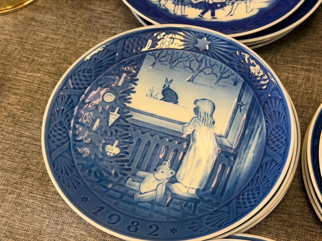ROYAL COPENHAGEN BLUE AND WHITE PORCELAIN HOLIDAY ANNUAL PLATES MADE IN DENMARK - 8