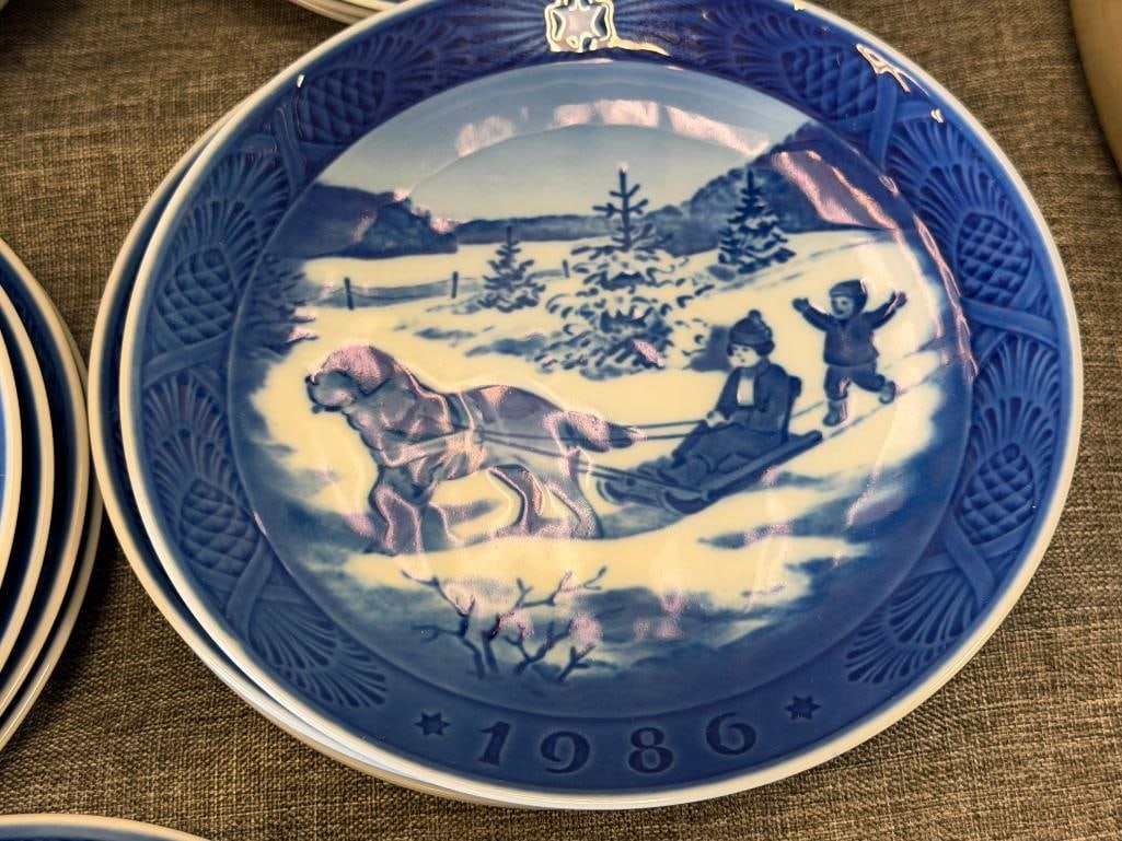 ROYAL COPENHAGEN BLUE AND WHITE PORCELAIN HOLIDAY ANNUAL PLATES MADE IN DENMARK - 9