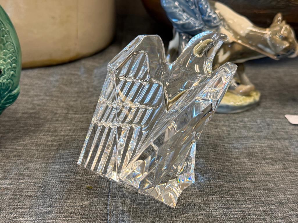 1975 STEUBEN CRYSTAL EAGLE SCULPTURE DESIGNED BY DONALD POLLARD - 4