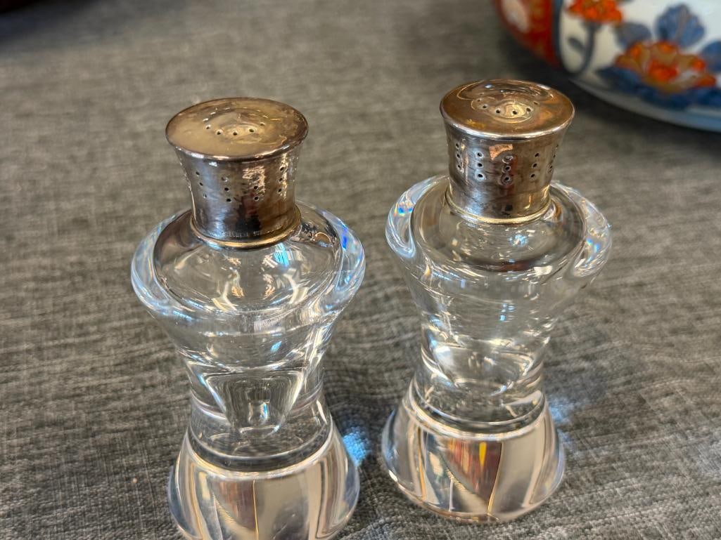 VINTAGE STEUBEN CRYSTAL SALT AND PEPPER SHAKERS WITH STERLING SILVER CAPS - 2