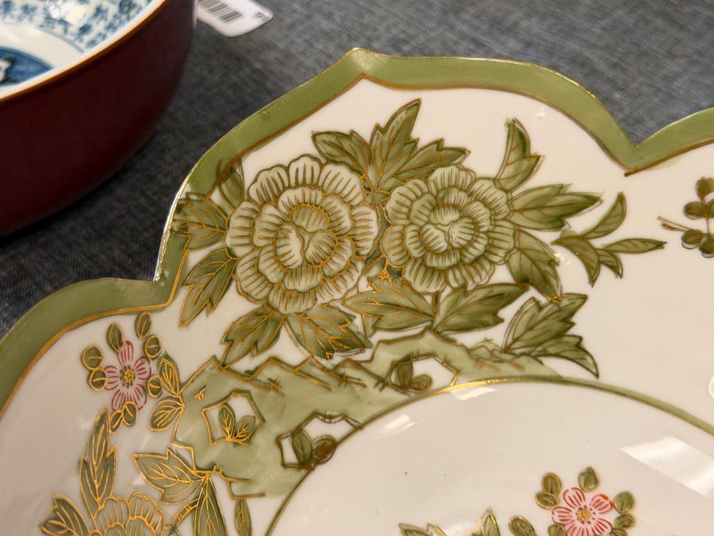 VINTAGE L.J. JAPAN PORELAIN LOTUS SHAPED SCALLOPE DEDGE BOWL WITH GREEN AND GILT ACCENTS - 3